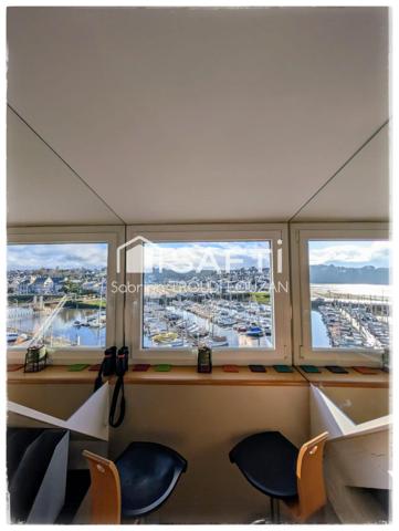 Duplex de standing situé au dernier étage, vue port, entièrement rénové, au cœur du port de Binic,