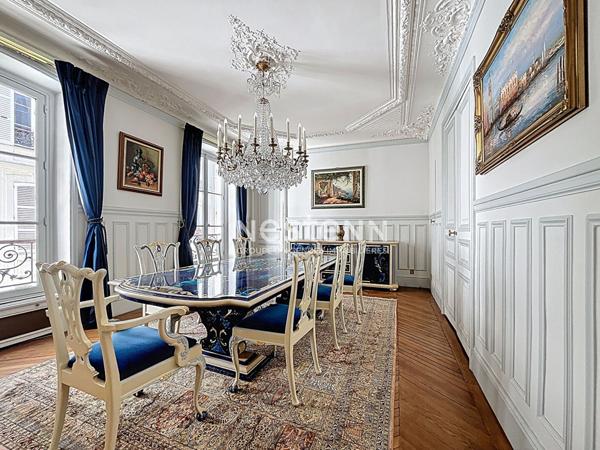 Appartement 5 pièces 164 m² à vendre Paris 8e - Faubourg Saint-Honoré / Champs-Élysées - Charme de l'ancien