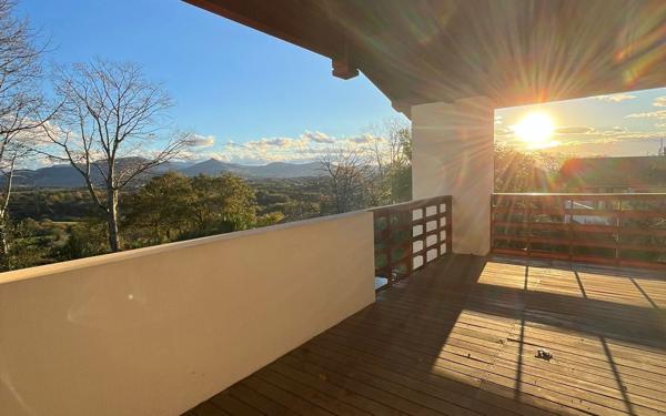 Maison à vendre    7 pièces •  Jatxou