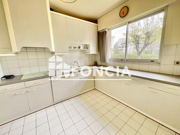 À vendre Maison 5 pièces 130 m² - Le Plessis-robinson 92350