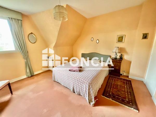 À vendre Maison 5 pièces 130 m² - Le Plessis-robinson 92350