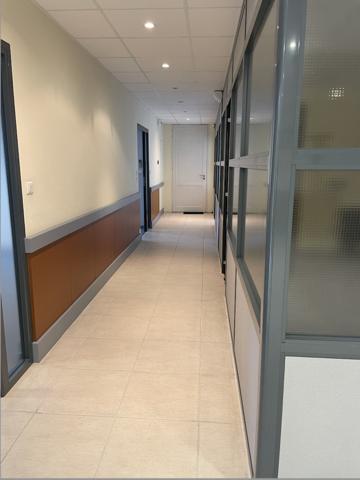 A LOUER - BUREAUX - 430 M2 - 250 M2 - 180 m2 - GUERANDE