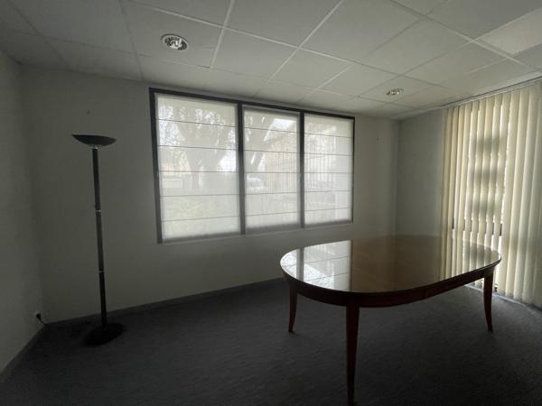 A LOUER - BUREAUX - 430 M2 - 250 M2 - 180 m2 - GUERANDE
