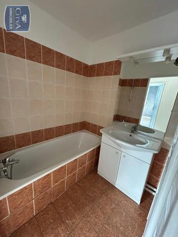 Appartement à louer 3 pièces 65.69m²