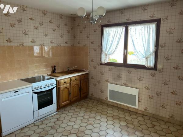 Bourg de ST GEORGES LES BX - 100 M² -3 CH - 900 m² de terrain