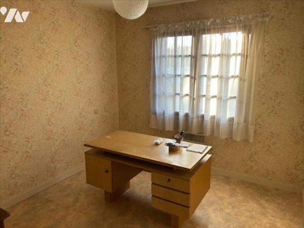 Bourg de ST GEORGES LES BX - 100 M² -3 CH - 900 m² de terrain