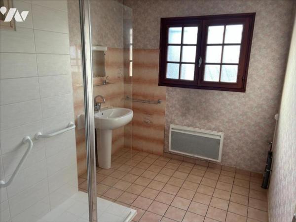 Bourg de ST GEORGES LES BX - 100 M² -3 CH - 900 m² de terrain