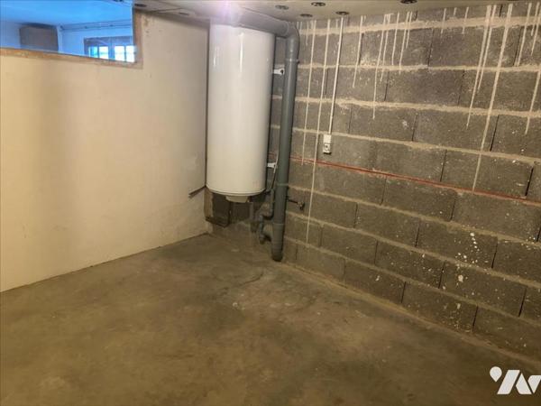 Bourg de ST GEORGES LES BX - 100 M² -3 CH - 900 m² de terrain