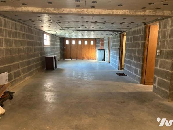 Bourg de ST GEORGES LES BX - 100 M² -3 CH - 900 m² de terrain