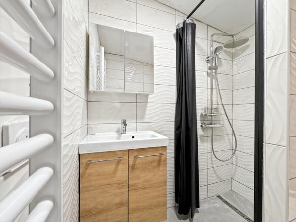 Massieux (01600) Belle maison familiale plain pied de 170 m² avec jardin – Massieux (01600) Possibilité d'un T3 indépendant