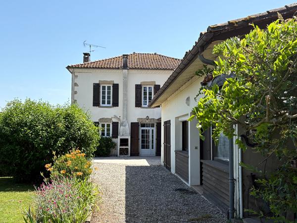 Maison Pontonx Sur L Adour 7 pièce(s) 243 m2 , Pontonx sur l adour