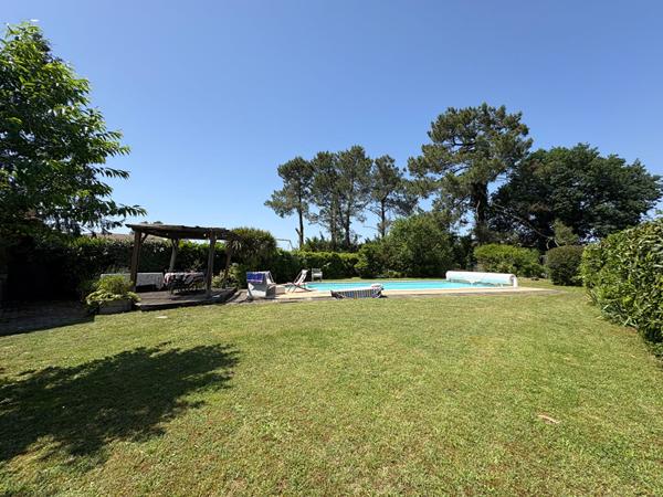 Maison Pontonx Sur L Adour 7 pièce(s) 243 m2 , Pontonx sur l adour