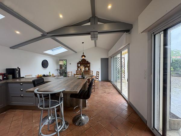 Maison Pontonx Sur L Adour 7 pièce(s) 243 m2 , Pontonx sur l adour