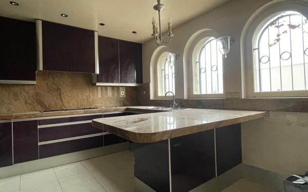 Maison à vendre    6 pièces • 240 m2 Cachan