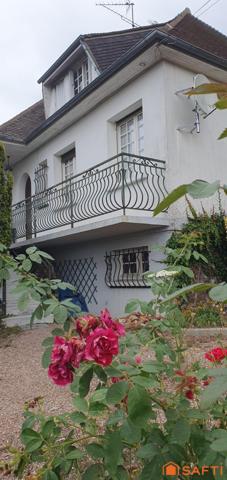MAISON 5 CHAMBRES, SOUS SOL TOTAL ET GRAND JARDIN
