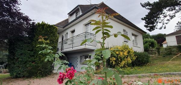 MAISON 5 CHAMBRES, SOUS SOL TOTAL ET GRAND JARDIN