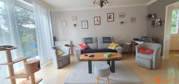 MAISON 5 CHAMBRES, SOUS SOL TOTAL ET GRAND JARDIN