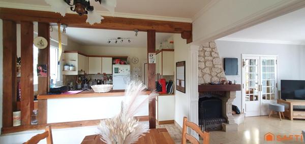 MAISON 5 CHAMBRES, SOUS SOL TOTAL ET GRAND JARDIN