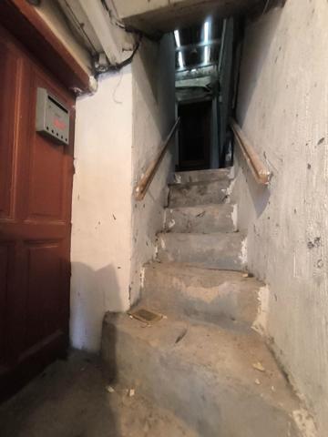 Maison de ville mitoyenne avec garage, beau volume, belle vue