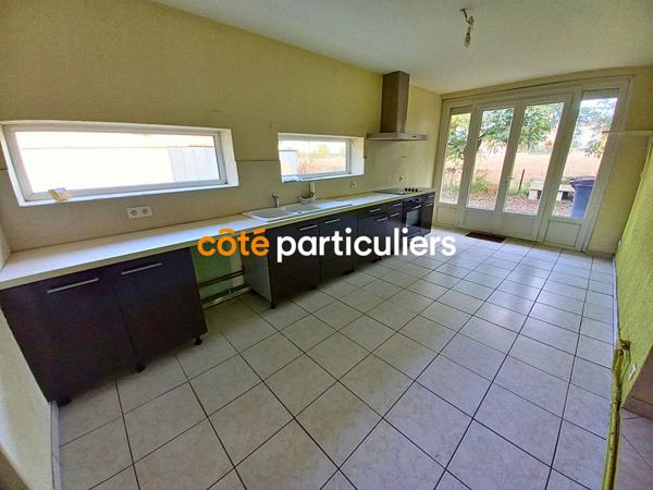 Vente Maison101 m² - 4 Pièces - CASTELSARRASIN (82100)
