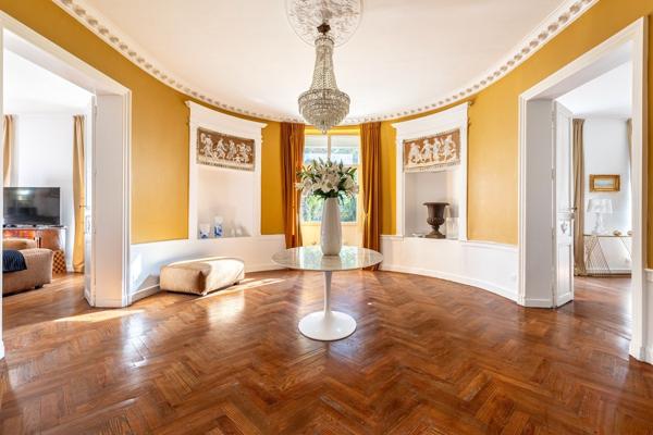 Vente Maison de luxe Bordeaux 9 Pièces 370 m²