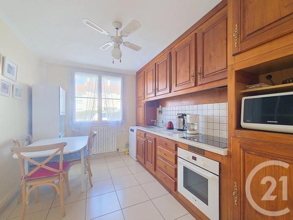 Maison à vendre  6 pièces - 95 m 2   CHOLET  - 49