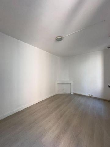 IMMEUBLE DE RAPPORT de 99 m2 et 45m2 de local commercial - Wazemmes