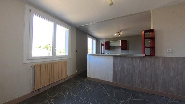 Maison
                                                                                                                                                                                                                                                                                                                        5 pièce(s)                                                                                                                                                                                                          4 chambre(s)                                                                                                                                                                                                          121  m²