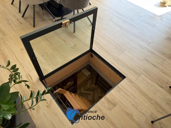 Maison contemporaine haut de gamme avec piscine et jacuzzi