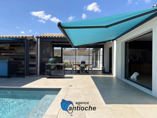 Maison contemporaine haut de gamme avec piscine et jacuzzi
