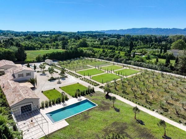 Vente Maison de luxe Saint-Rémy-de-Provence 10 Pièces 460 m²