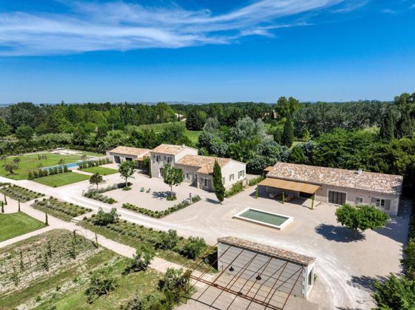 Vente Maison de luxe Saint-Rémy-de-Provence 10 Pièces 460 m²