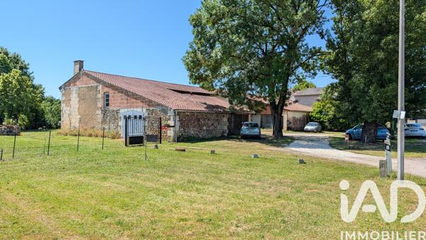 Immeuble à vendre 118 m² Bussac-Forêt