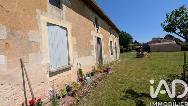 Immeuble à vendre 118 m² Bussac-Forêt
