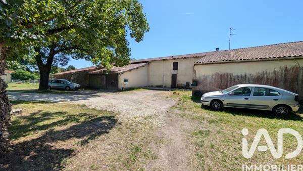 Immeuble à vendre 118 m² Bussac-Forêt