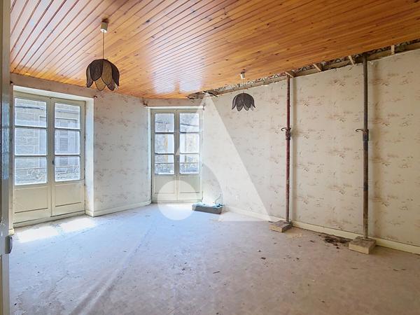 Immeuble 4 pièces 225 m2