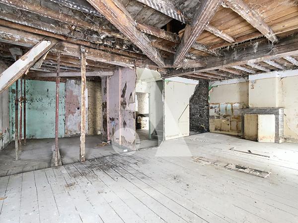 Immeuble 4 pièces 225 m2