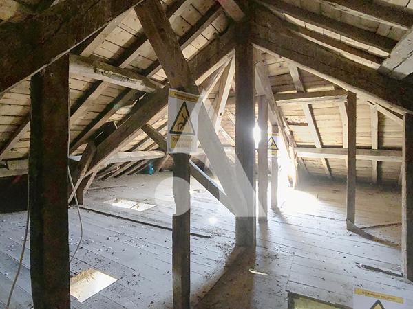 Immeuble 4 pièces 225 m2