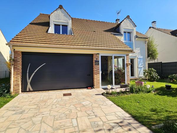 Mandres-les-Roses (94520) Maison familiale en parfait état !