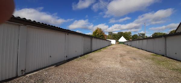 Parking / box  15 m2- Saint Aubin les Elbeufs 76410-Réf: BIZ-14