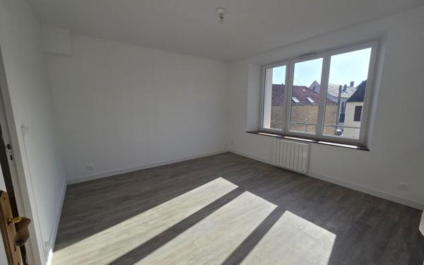 Appartement à louer    3 pièces •  Fère-en-Tardenois