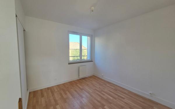 Appartement à louer    3 pièces •  Fère-en-Tardenois