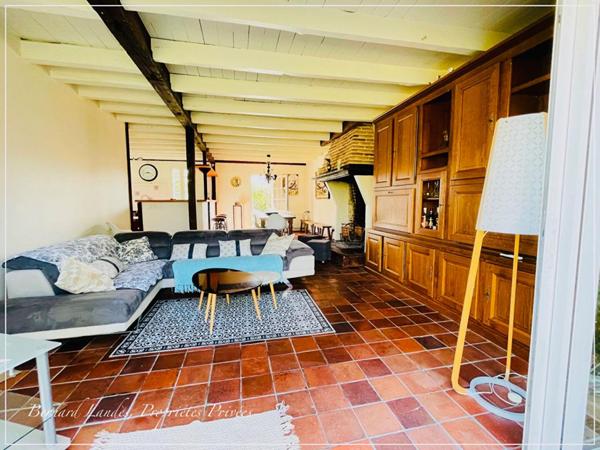 Authentique maison landaise  à Linxe 11 pièce(s) 389.94 m2