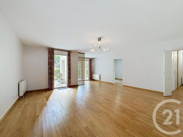 Appartement T4 à vendre  5 pièces - 100 m 2   SENLIS  - 60