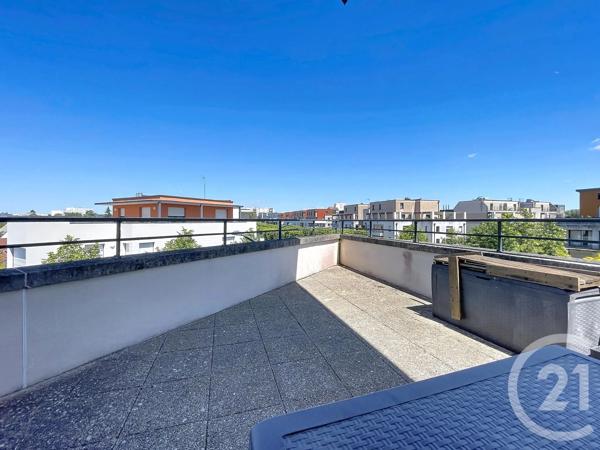 Appartement T3 à vendre  3 pièces - 69,73 m 2   COMPIEGNE  - 60