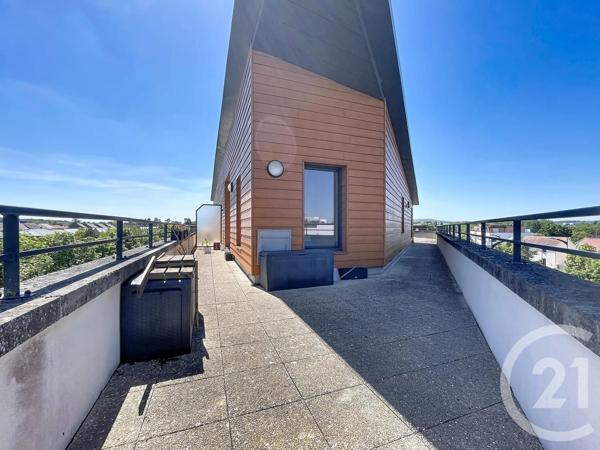 Appartement T3 à vendre  3 pièces - 69,73 m 2   COMPIEGNE  - 60