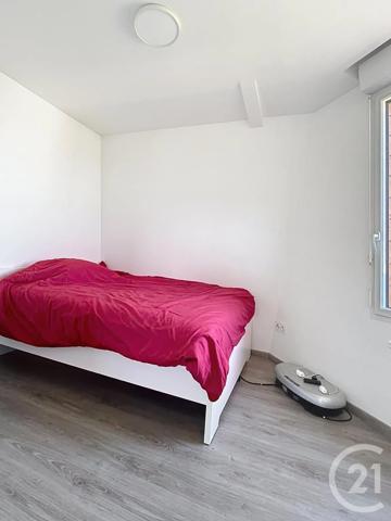 Appartement T3 à vendre  3 pièces - 69,73 m 2   COMPIEGNE  - 60