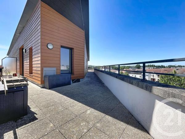 Appartement T3 à vendre  3 pièces - 69,73 m 2   COMPIEGNE  - 60