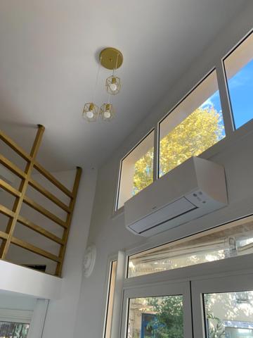 Local/bureau à vendre proche de Antibes, Provence-Alpes-Côte d'Azur, France (06)