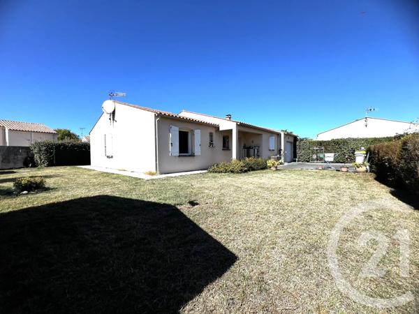Maison à vendre  4 pièces - 88 m 2   FOURAS  - 17